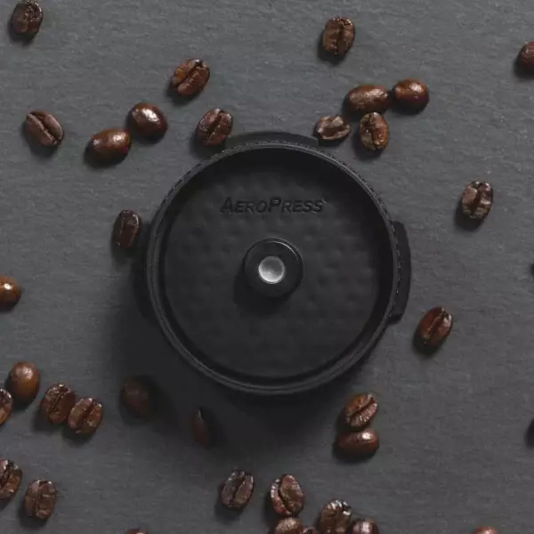 AeroPress Flow Control Filter Cap – nástavec | Lázeňská káva