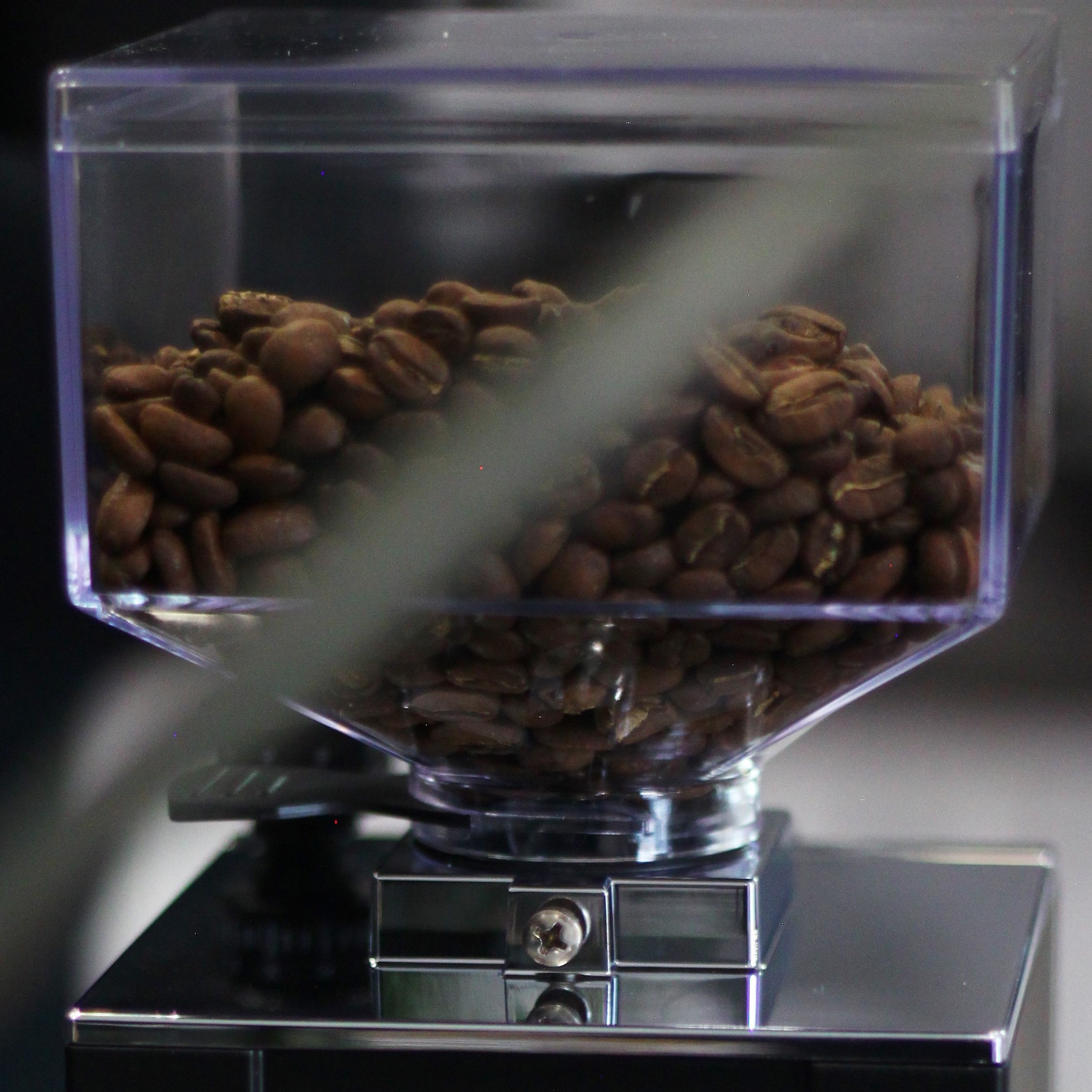 Eureka Mignon Filtro Silent BL black | Lázeňská káva