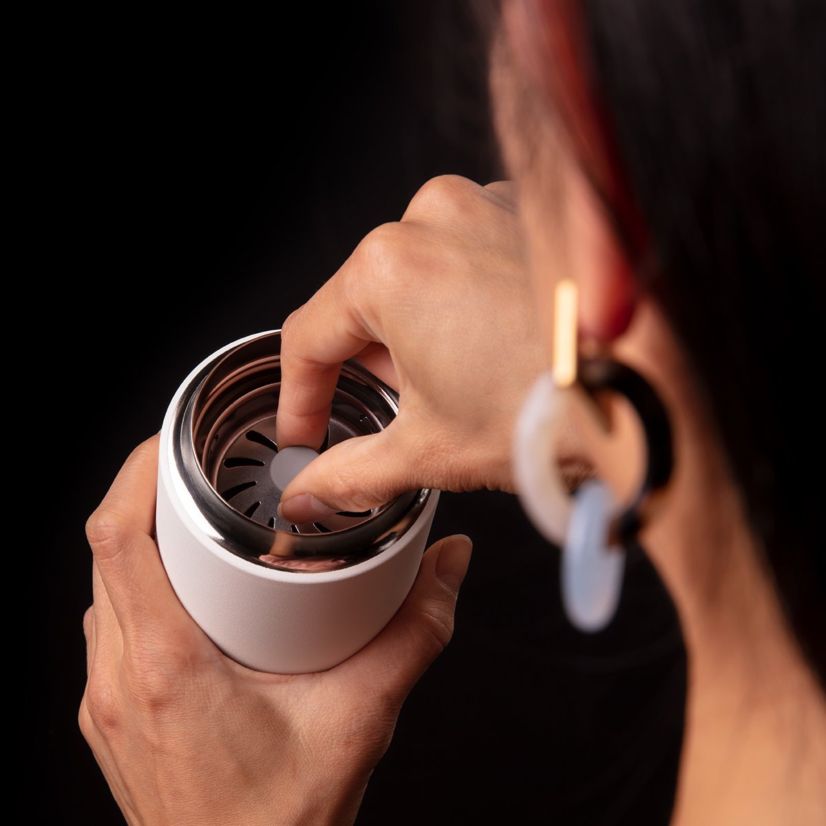 Designový cestovní termohrnek Fellow Carter Move Mug White 236 ml černý | Lázeňská káva