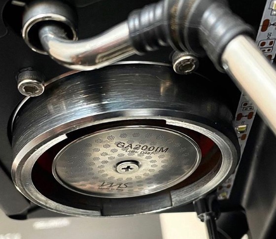 Příslušenství IMS pro profesionální baristy. Zdroj: https://www.instagram.com/ims_filtri/ Kávové sprchy IMS