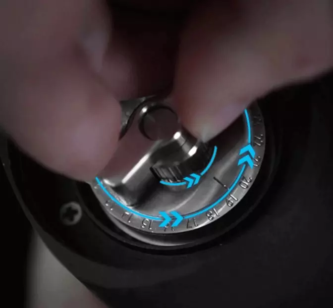 Duální nastavení hrubosti mlýnku Timemore X. Zdroj obrázku: Timemore Duální nastavení hrubosti mlýnku Timemore X.