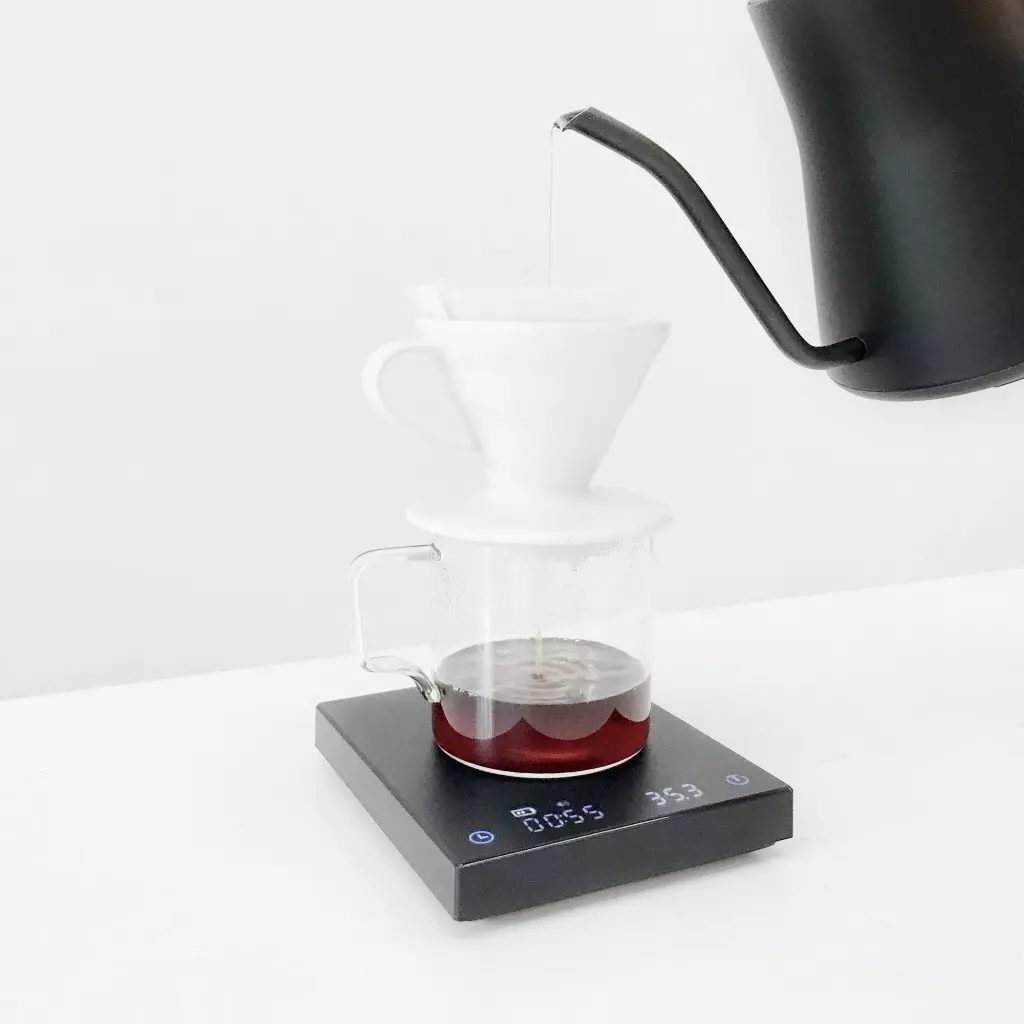 Timemore konvice Fish Pure Over 0,7 l bílá | Lázeňská káva