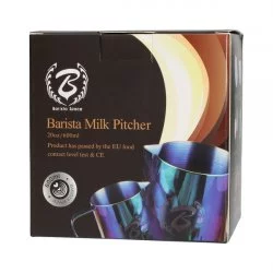 Nerezová ocelová konvička na mléko Barista Space Blue o objemu 600 ml, ideální pro přípravu pěny na cappuccino.