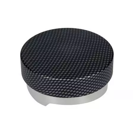 Distributor kávy pro lepší extrakci s karbonovým vzhledem.