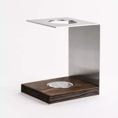 Stand pro filtr EB Lab k přípravě filtrované kávy.