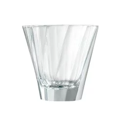 Skleněný šálek na cappuccino z kolekce Twisted od značky Loveramics o objemu 180 ml, vyrobený z kvalitního skla.