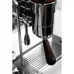 Hlava kávovaru Rocket Espresso R NINE ONE Edizione Speciale s portafilterem.