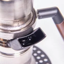 Součást kávovaru 9Barista Espresso Machine v detailu.