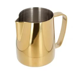 Zlatá konvička na mléko Barista Space Golden s objemem 600 ml, ideální pro milovníky kávy.