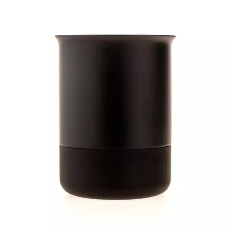 Překapávač Fellow Stagg Pour-Over Dripper XF, vhodný pro přípravu 2-3 šálků kávy.