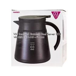 Termoska Hario Insulated Server V60-03 v černé barvě, objem 800 ml, udrží vaši kávu déle horkou.