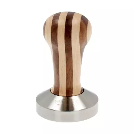 Ruční tamper Motta Wooden s průměrem 58 mm vyrobený z kvalitního dřeva.