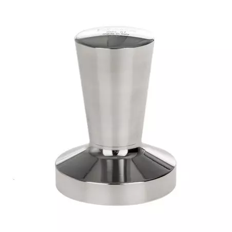 Ruční tamper na kávu Motta Easy Tamper ve stříbrné barvě s průměrem 57 mm.