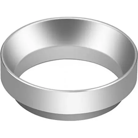 Stříbrný Filling funnel 53 mm na bílém pozadí 