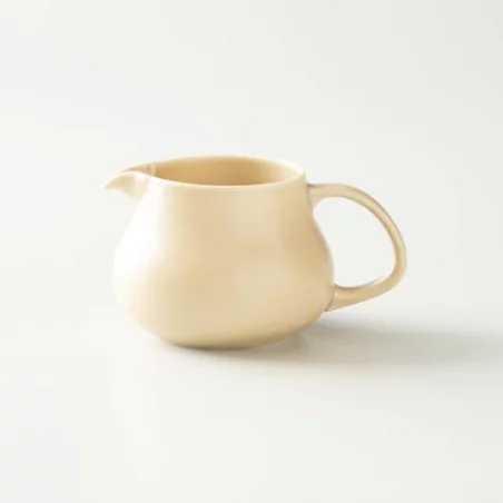 Coffee server značky Origami Pinot Aroma v béžové barvě.