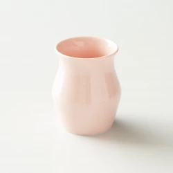 Růžový Sensory Cup od značky Origami.