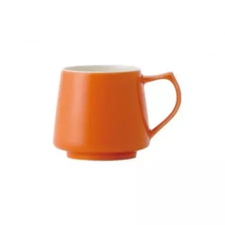 Oranžový hrnek na kávu značky Origami o objemu 320 ml.