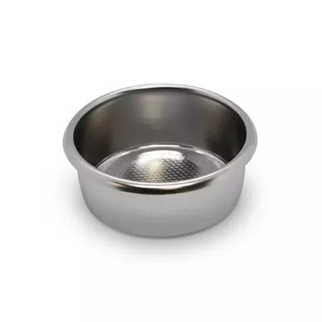 IMS stříbrný košík na bílém pozadí