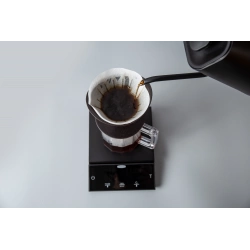 Váha Felicita Incline je ideální pro přípravu filtrované kávy.