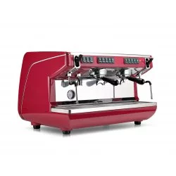 Profesionální pákový kávovar Nuova Simonelli Appia Life 2GR ve výrazné červené barvě s možností nastavení tlaku.