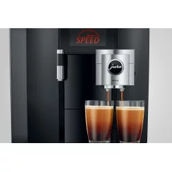 Díky funkci Speed připraví dokonalou kávu v rekordním čase.