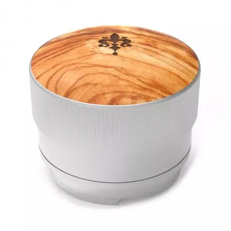 Distributory kávy Eureka s dřevěnou rukojetí olivové barvy, průměr 58,35 mm.