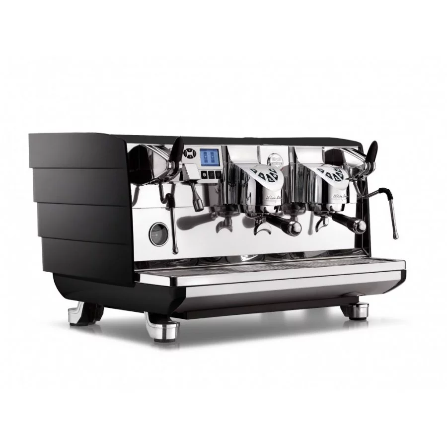 Profesionální pákový kávovar Victoria Arduino 358 White Eagle 2GR v černém provedení, specializovaný na přípravu espressa.