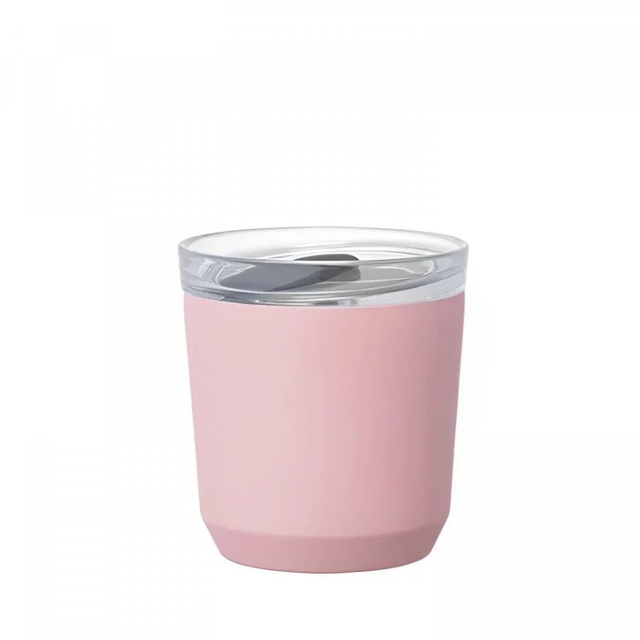 Růžový termohrnek Kinto To Go Tumbler o objemu 240 ml.