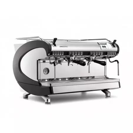 Černý kávovar Nuova Simonelli Aurelia Wave UX.