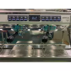 Nuova Simonelli Appia Life XT 3GR V - Profesionální pákové kávovary: Připravované nápoje : Caffè latte