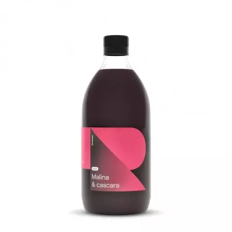 Láhev sirupu The Recipe Malina & Cascara o objemu 540 ml s příchutí maliny a cascarové kůry, obohacena o svěží citron.