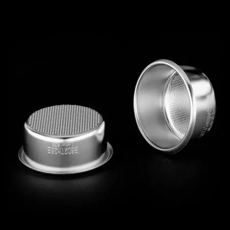 Košíček portafilteru IMS B602TH25 15-17 g s průměrem otvoru 0,3 mm ideální pro přesné dávkování mleté kávy.