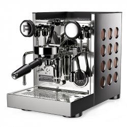 Domácí pákový kávovar Rocket Espresso Appartamento TCA v měděné barvě.