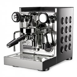 Domácí pákový kávovar Rocket Espresso Appartamento TCA v černé barvě.