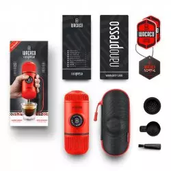 Obsah balení Wacaco Nanopresso v červené barvě. Obsah balení Wacaco Nanopresso v červené barvě.