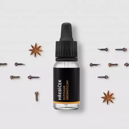 Lahvička esenciálního oleje Pěstík Hřebíček - 100% přírodní, 10 ml, vhodné pro použití při chřipce a nachlazení.