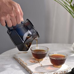 Servírování kávy v konvici Brewista X-Series Glass Server Large 700 ml v čirém provedení.
