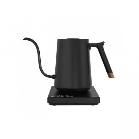 Černá rychlovarná konvice Timemore Mini Fish Smart Pour Over Thin s objemem 600 ml, ideální pro přípravu kávy.