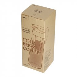Originální balení láhve Hario Mizudashi Cold Brew 1000 ml v kávové barvě mocha.