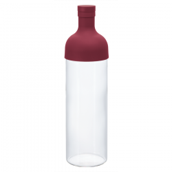 Láhev na ledový čaj Hario Filter-In Bottle ve vínové barvě. Objem 750 ml.