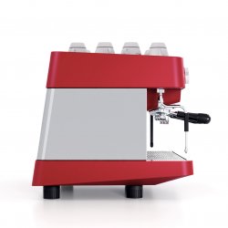 Profesionální třípákový kávovar Nuova Simonelli Aurelia UX 3GR v červené barvě.
