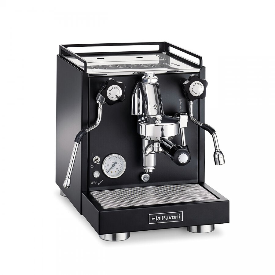 Poloprofesionální jednopákový kávovar La Pavoni New Cellini Classic Black.