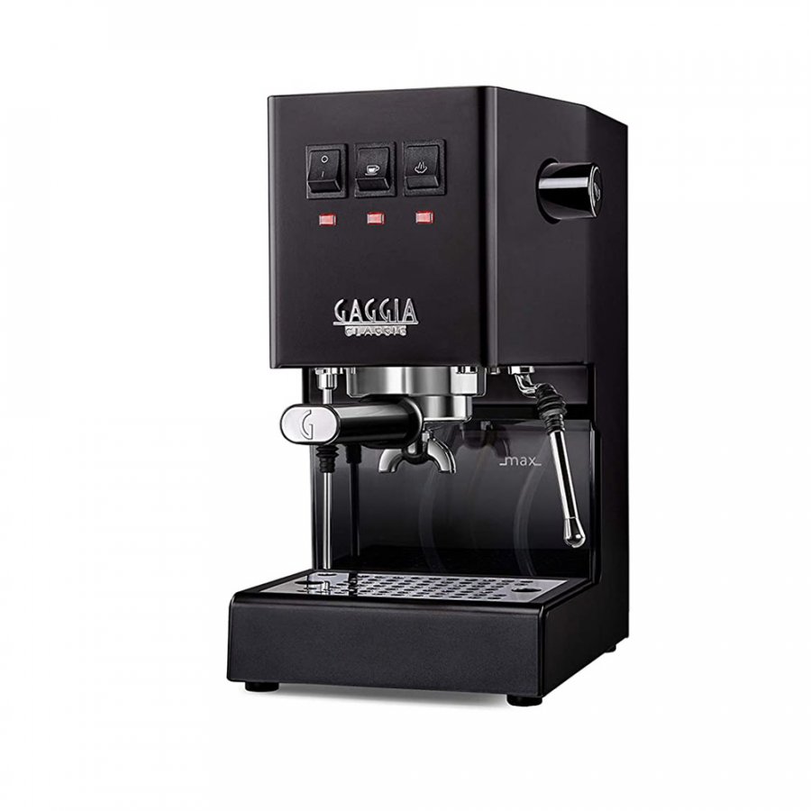 Domácí pákový kávovar Gaggia New Classic EVO v černém provedení.