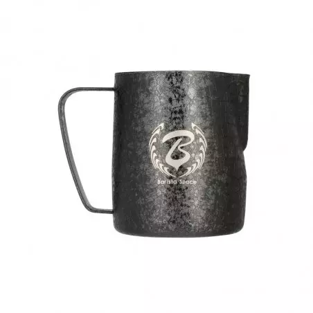 Konvička na šlehání mléka Barista Space Ice Grain Black 600 ml.