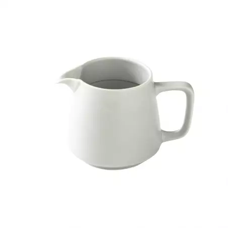 Šedý coffee server na filtrovanou kávu.
