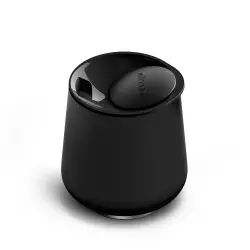 Hrníček ve tvaru sklenice na víno Fellow Ruby Wine Insulated Tumbler v matně černé barvě.