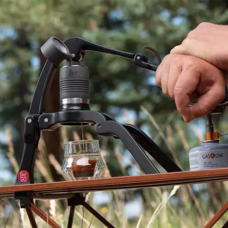 Nejkompaktnější pákový kávovar na espresso Flair GO.