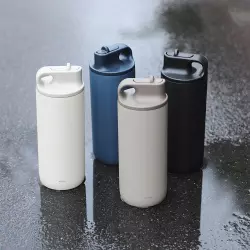 Stylové termosky Kinto Active o objemu 600 ml.