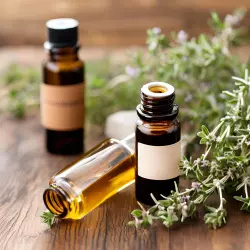 BIO Tymián je 100% přírodní esenciální olej od značky Green Plantation, certifikovaný jako BIO, ideální pro aromaterapii a přírodní léčbu.