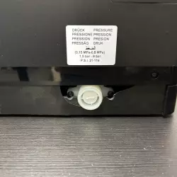 Kávovar Saeco Magic B2+ je ideální volbou pro milovníky kávy, nabízí funkci automatického vypnutí a je určen pro použití s nádržkou, bez potřeby přímého napojení na vodu.